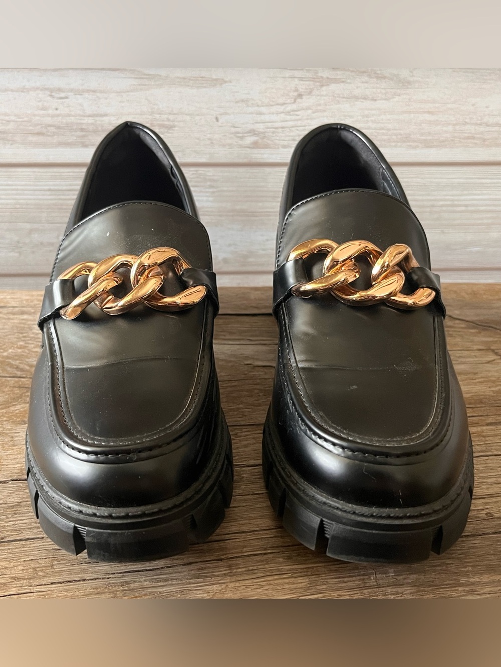 Tinstree Black Women's Chain-Accent Loafers - Gold Hardware